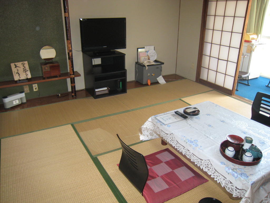Kajiya Ryokan Futtsu Δωμάτιο φωτογραφία