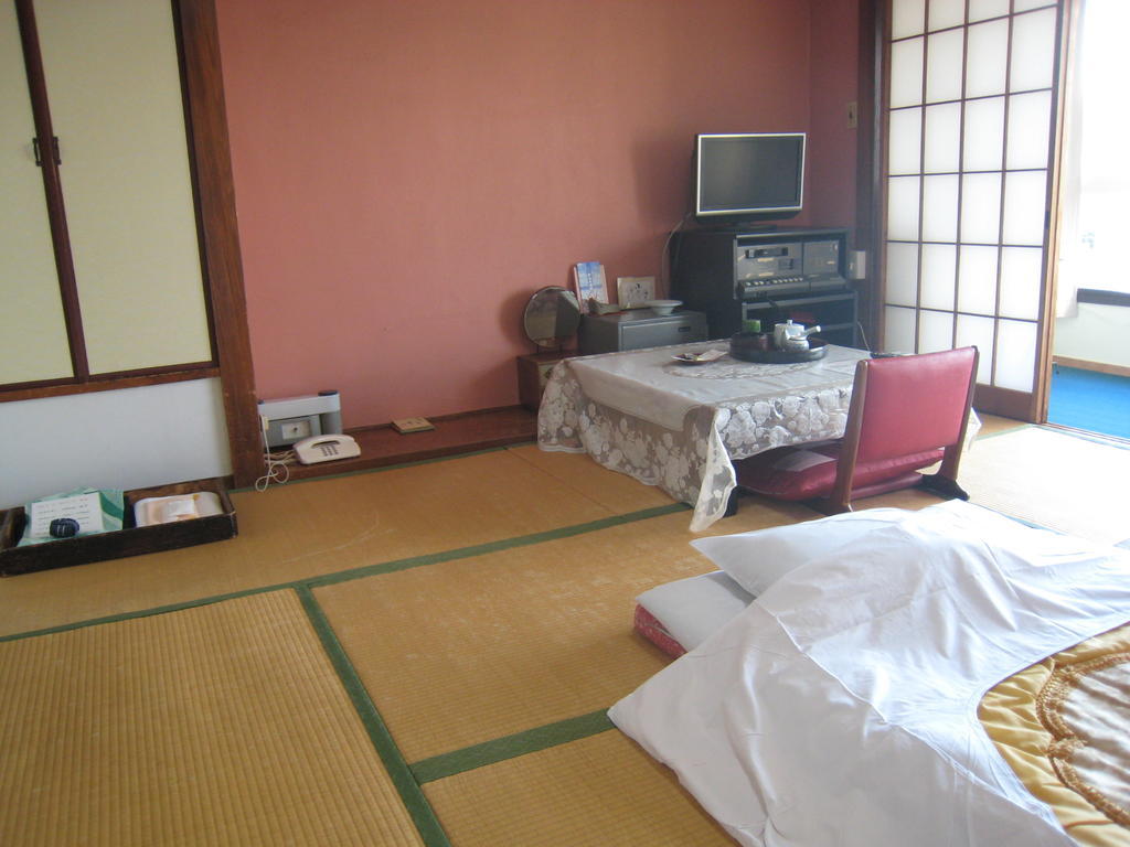 Kajiya Ryokan Futtsu Δωμάτιο φωτογραφία